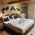 Bed & Breakfast Lily Airport 3*