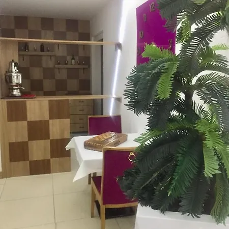 Lily Airport לינה וארוחת בוקר Arnavutkoy