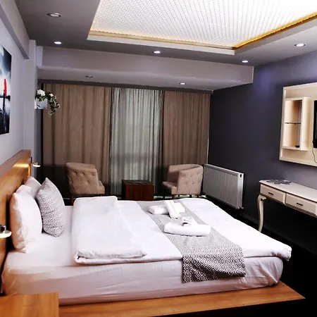 לינה וארוחת בוקר Lily Airport