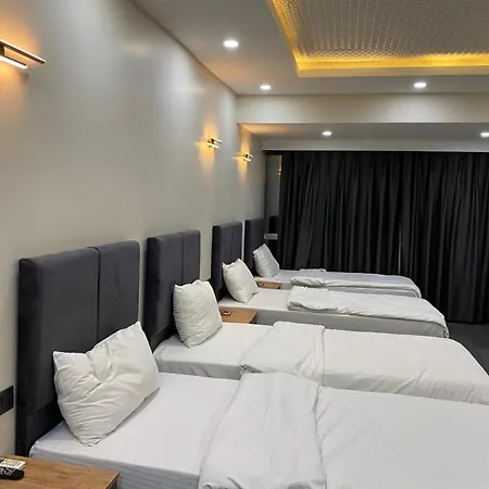 Bed and breakfast Lily Airport 3*