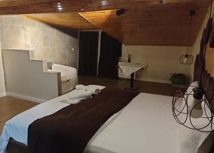 Lily Airport לינה וארוחת בוקר