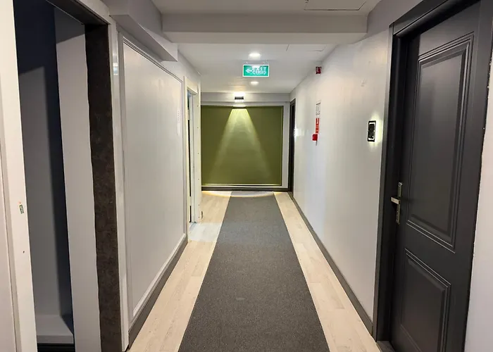 Bed & Breakfast Lily Airport 3*